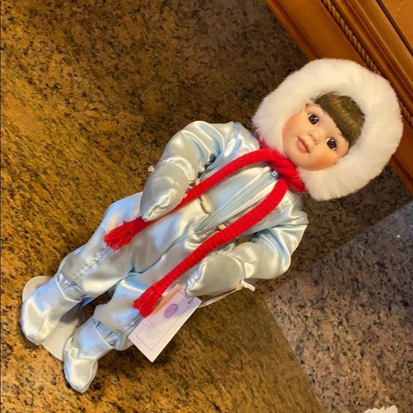 Marie Osmond doll - Picture 1 of 7